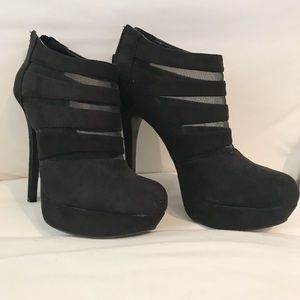 Jessica Simpson high heel booties, black